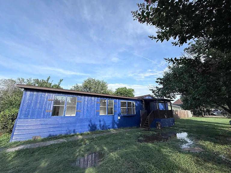 111 King Rd — Photo 4