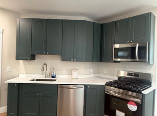 86 Abbott St FLOOR 1, Providence, RI 02906