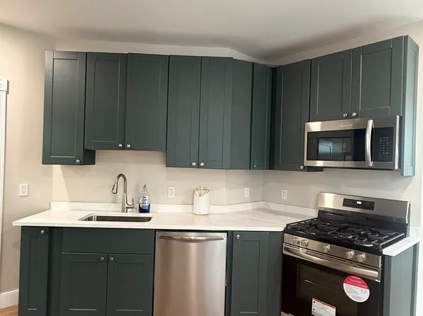 86 Abbott St Floor 1, Providence, RI 02906