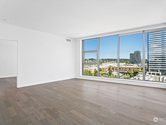 5th image of 188 Bellevue Way NE #1603