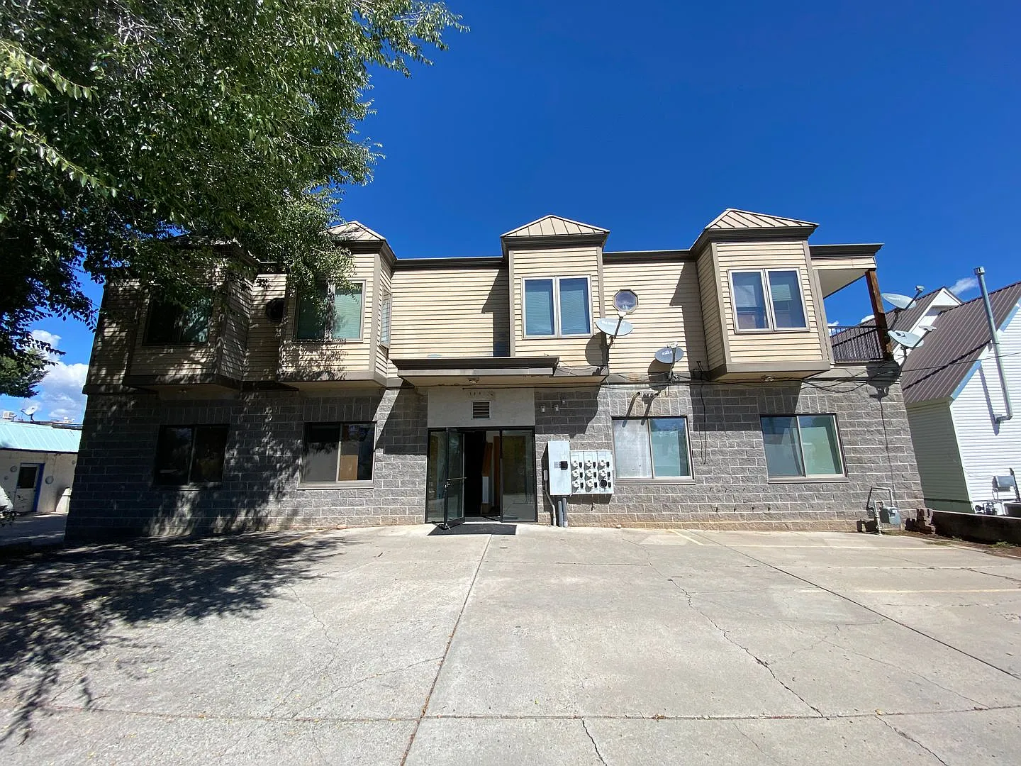 164 R — Photo 2