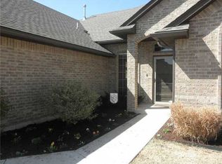 10609 Cliffe Hollow Dr, Oklahoma City, OK 73162