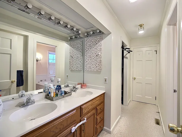 14575 Shaker Blvd — Photo 15