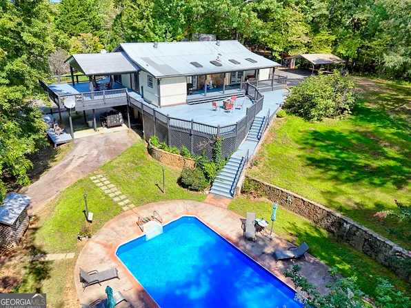 108 Dodge Ln, Lakemont, GA 30552