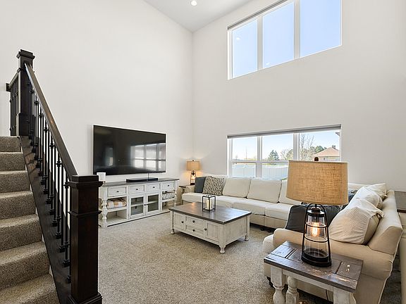 3rd image of 10990 Isles Ave