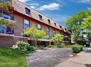 134 Green Bay Rd APT 109, Winnetka, IL