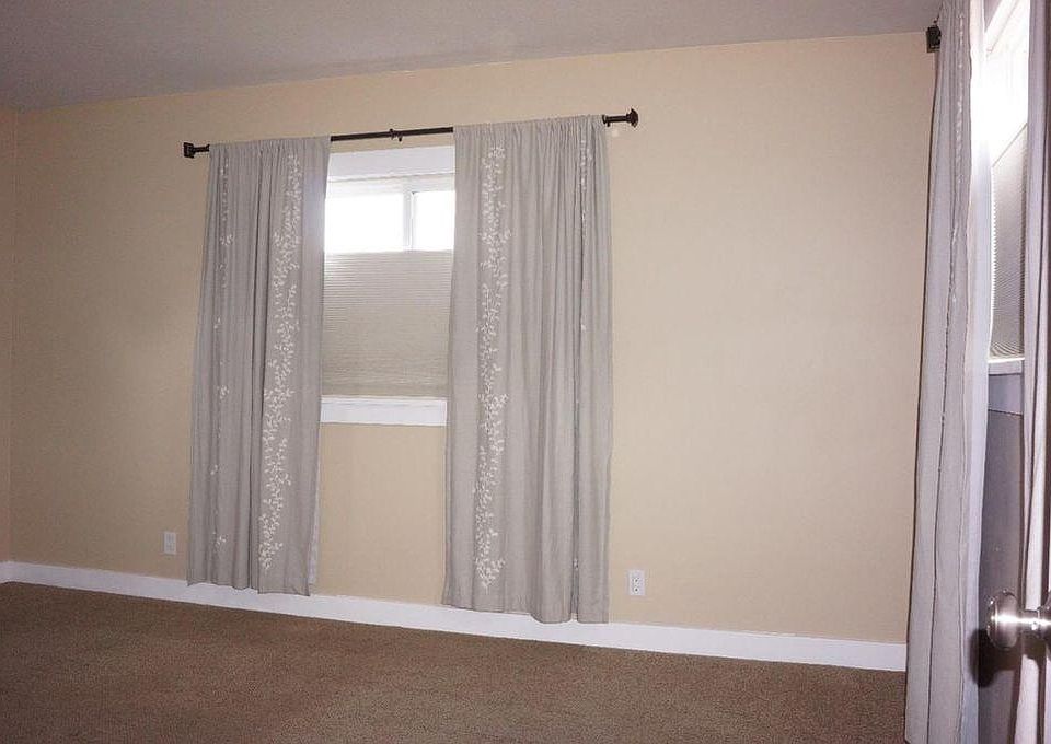 1st image of 886 Coolidge Ave