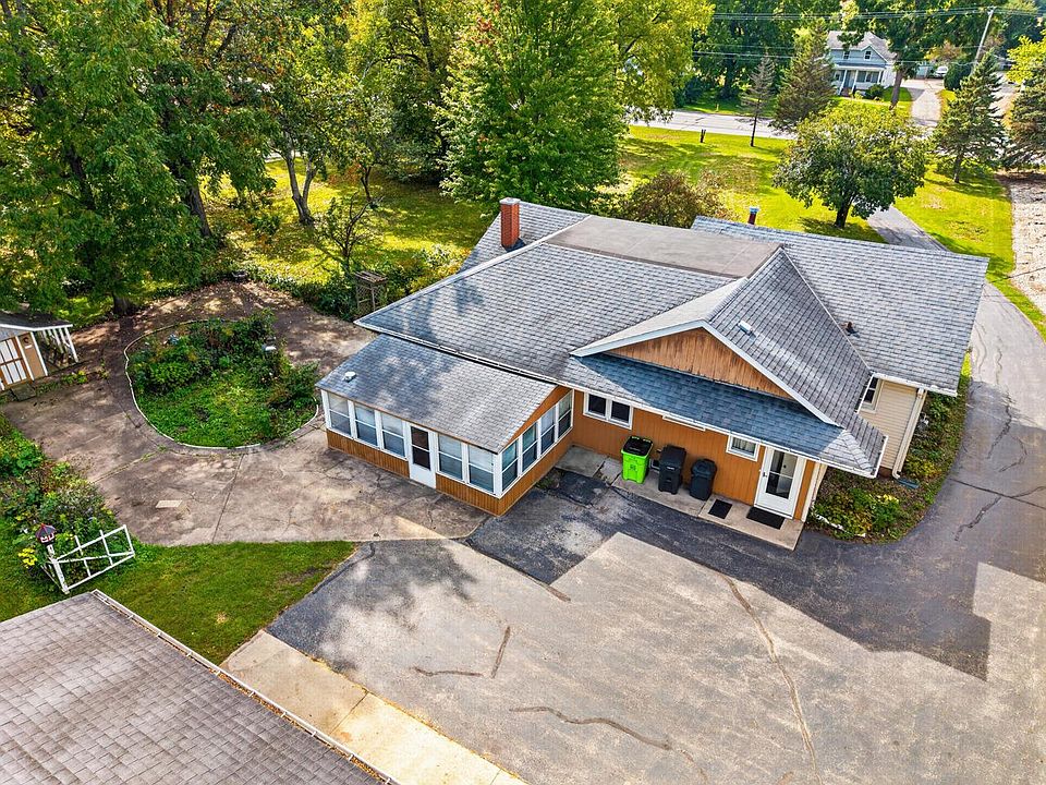 1st image of 901 S Stuart ROAD