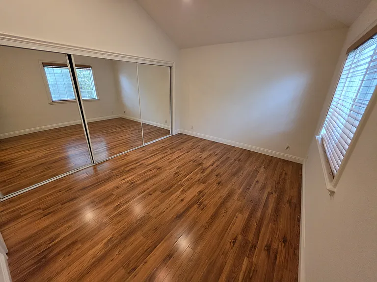 620 W Doran St #7 — Photo 27