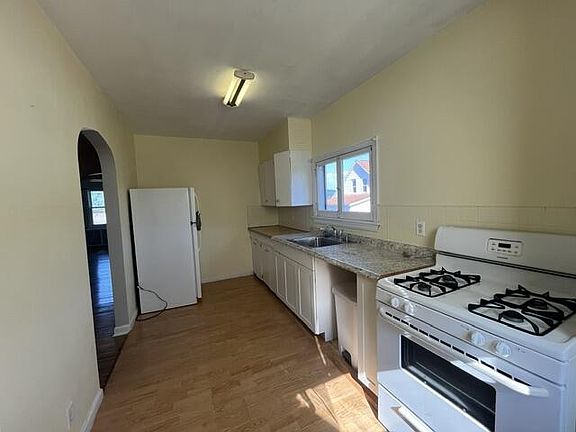 5th image of R926 Lemon St #R926