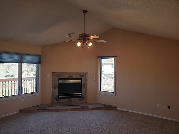 2nd living room main level