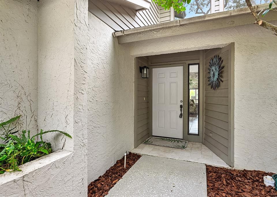 1924 Whispering Way, Tarpon Springs, FL 34689 | MLS #TB8316835 