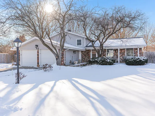 53 Berkshire Dr, Crystal Lake, IL 60014