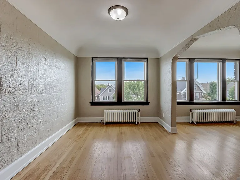 3124 W National Ave — Photo 17