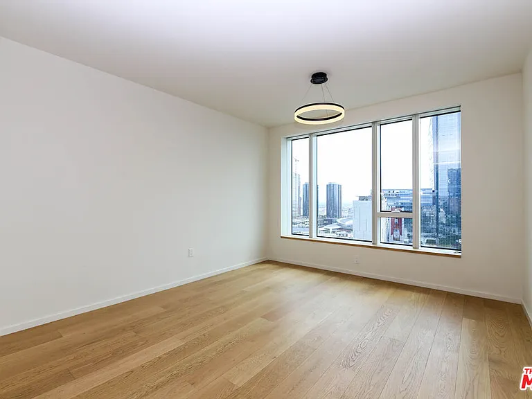 889 Francisco St #2401 — Photo 7