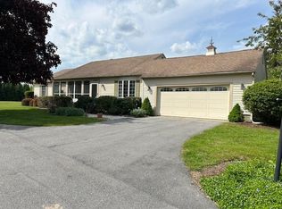 147 County Farm Cross Rd, Dover, NH 03820