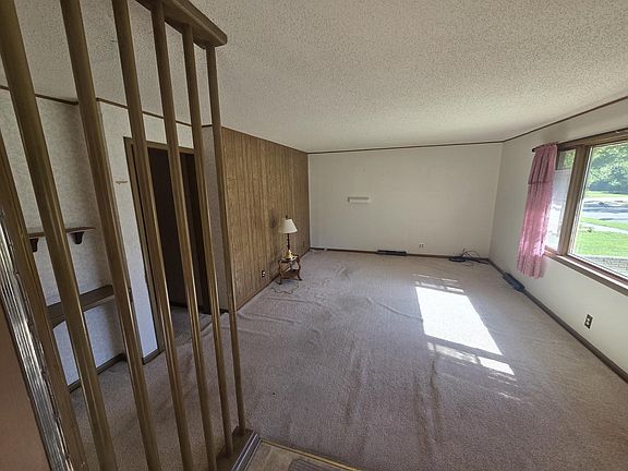 2nd image of 329 N College St