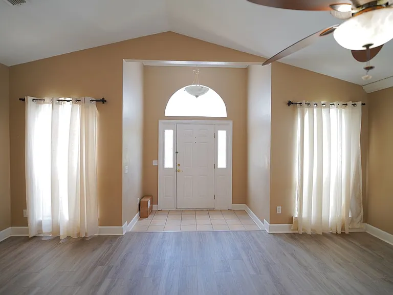 2029 Ascot Way — Photo 3