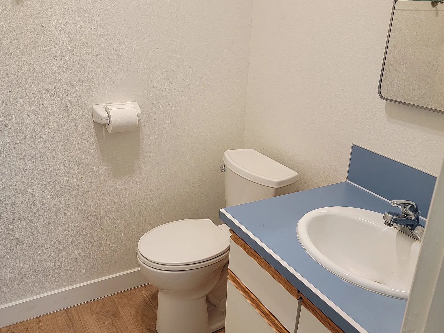 3 bed, 1.5 bath, 1100 sqft, $2,150 — Photo 3