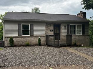 55 Bridge St, Oakdale, PA 15071