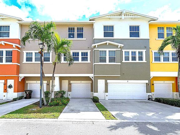 4th image of 770 Millbrae Ct Unit 4