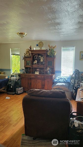 5th image of 9411 356th Street S