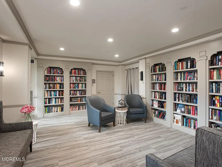 2 Kathleen Dr — Photo 23