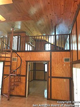 4th image of 3891 County Road 321