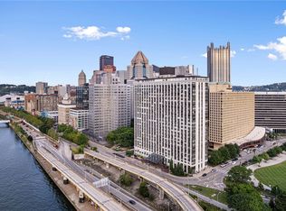 320 Fort Duquesne Blvd APT 4F, Pittsburgh, PA
