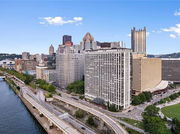 320 Fort Duquesne Blvd APT 4F, Pittsburgh, PA 15222