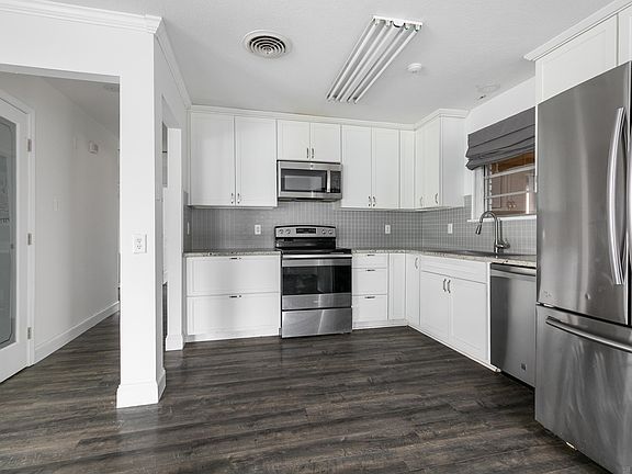 5th image of 15530 Tiger Bend Rd