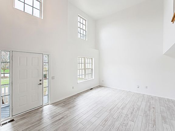5th image of 1563 Scio Ridge Rd