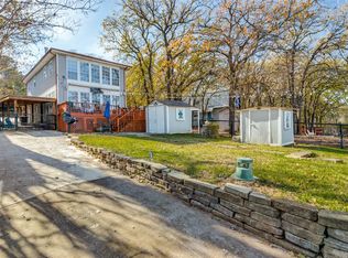 1152 W Lake Dr, Weatherford, TX 76087