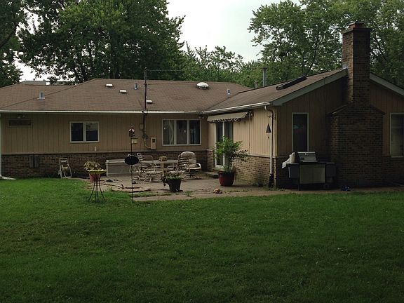 2nd image of 640 Ashland St