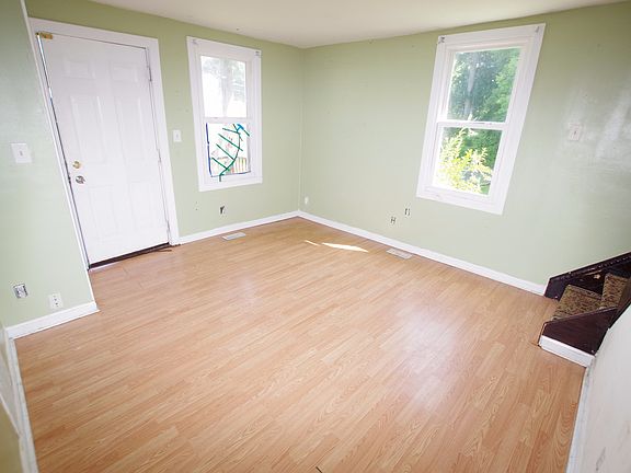 Additional Living Room