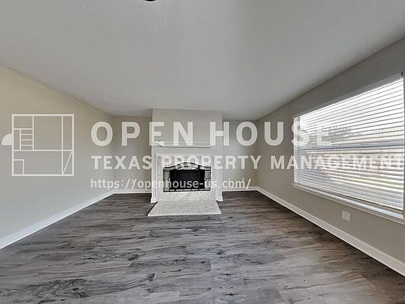 3rd image of 2810 Bristlecone Dr