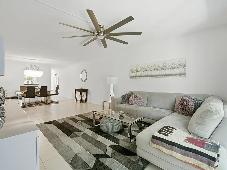 3002 Portofino Isle #D1 — Photo 7