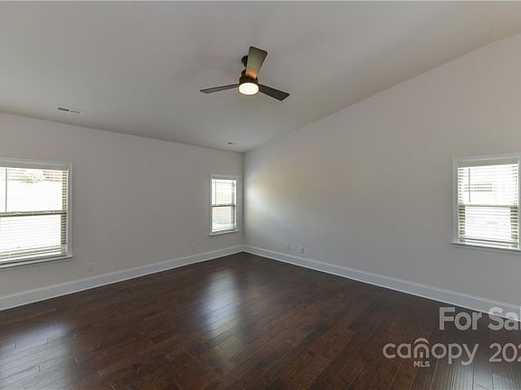 5th image of 21064 Nannie Potts Lane #E-2