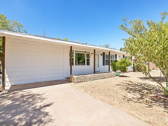 3rd image of 2488 Culver Ave