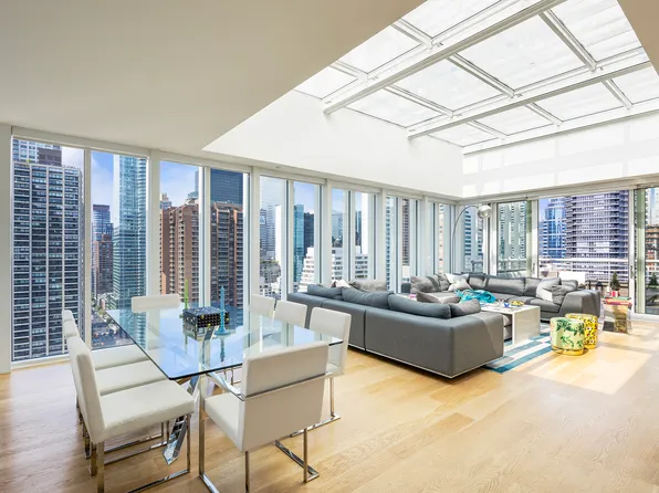 301 East image 3 of 15