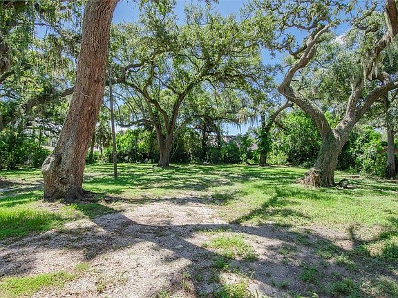 3rd image of 1510 22ND AVENUE S LOT 12