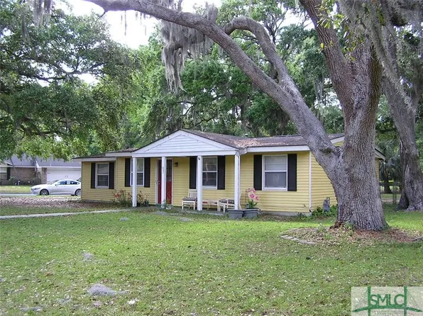 821 Walthour Rd, Savannah, GA 31410