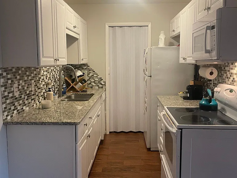 1640 Cedarwood Dr #332 — Photo 6