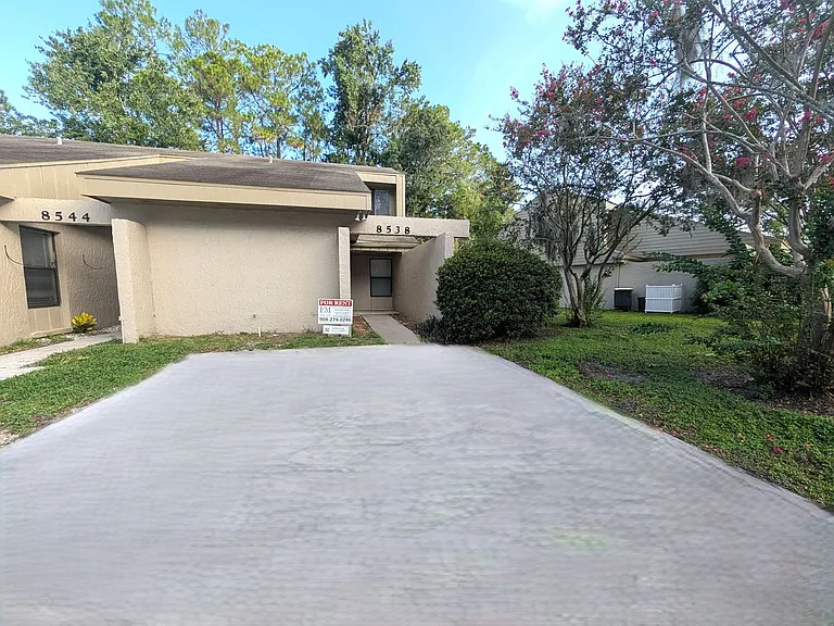 8538 Pineverde Ln — Photo 1