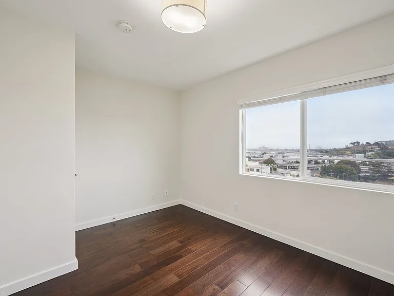 421 Nevada St — Photo 17