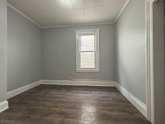 5th image of 144 E Jersey St #2