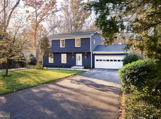 10916 Howland Dr, Reston, VA 20191