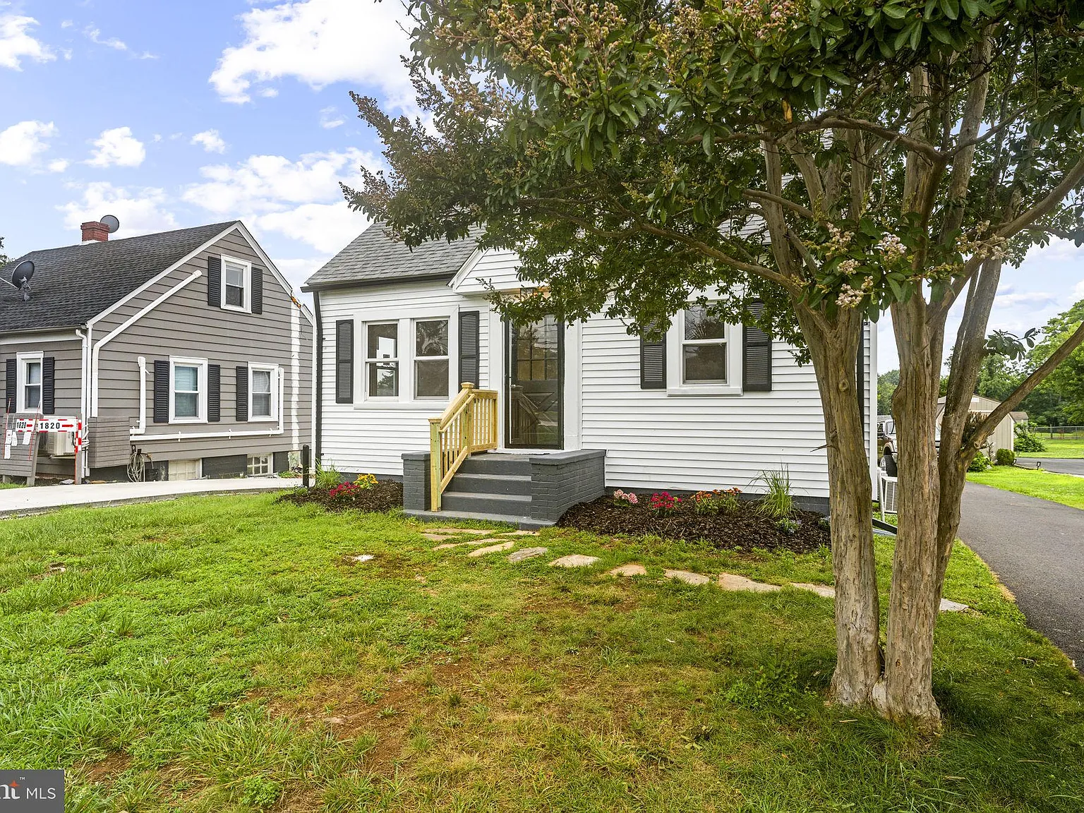 4 bed, 1188 sqft, $2,400 — Photo 4
