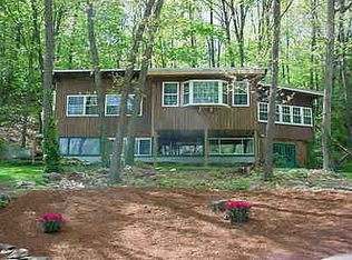21 Woodycrest Ave, Southbridge, MA 01550