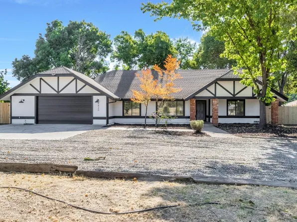 6820 N Locan Ave, Clovis, CA 93619